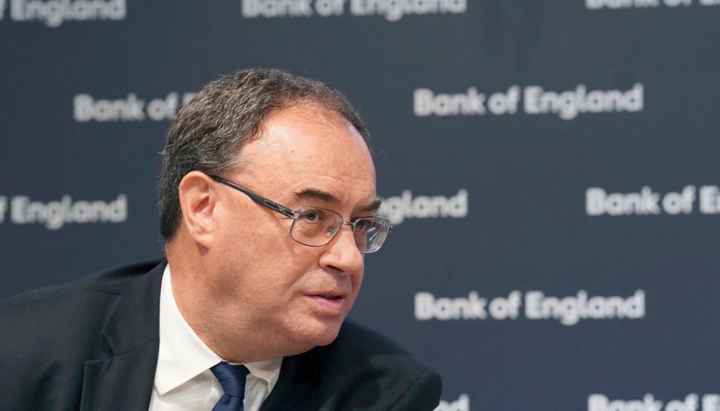 Stefan Rousseau/AP/TT: Storbritanniens centralbankschef Andrew Bailey, som var en av åtta som röstade för en dubbelhöjning. Endast en ledamot i centralbanken var emot. Arkivbild.