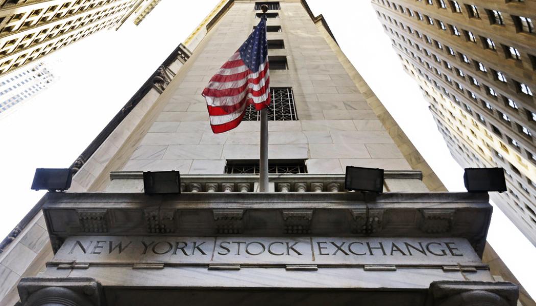 Richard Drew/AP/TT: Det väntas ingen vinsttillväxt alls för de 500 största bolagen på New York-börsen och Nasdaqbören 2023, enligt storbanken Goldman Sachs analytiker. Arkivbild.
