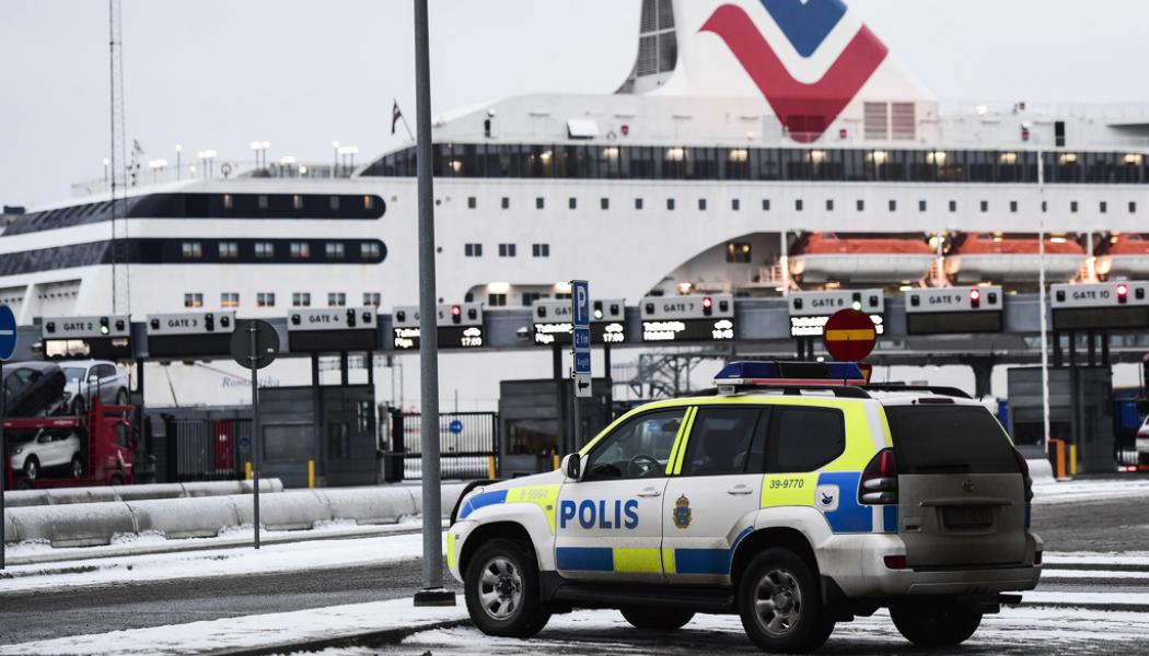 Stina Stjernkvist/TT: Gränspolisen på uppdrag i Värtahamnen i Stockholm 2019. Arkivbild.