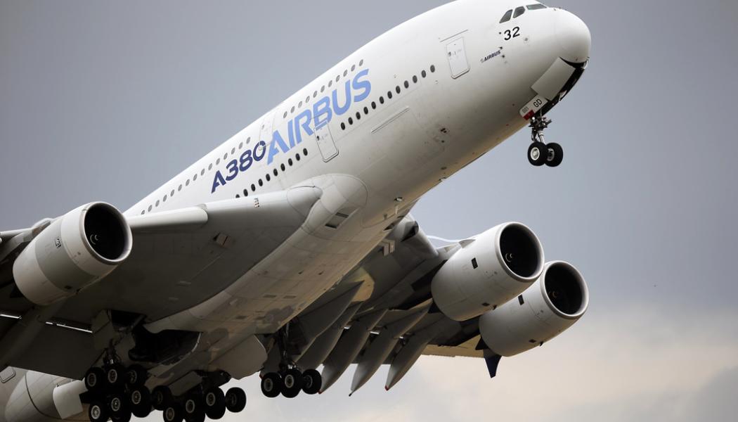 Francois Mori/AP/TT: Den jättelika Airbus A380 under en uppvisning 2015.