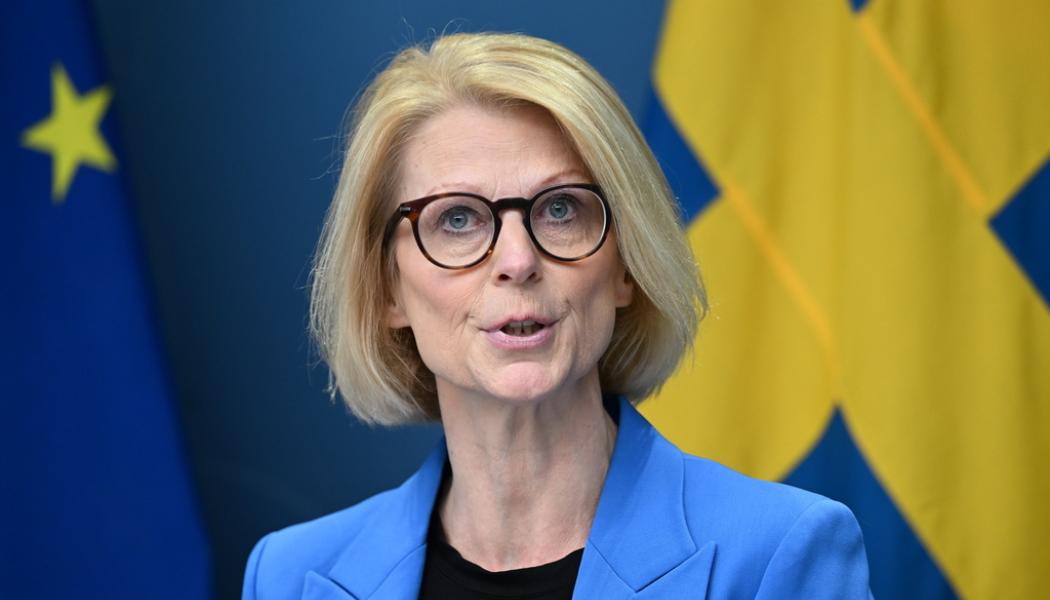 Fredrik Sandberg/TT: Finansminister Elisabeth Svantesson (M) håller pressträff om det ekonomiska läget. Arkivbild