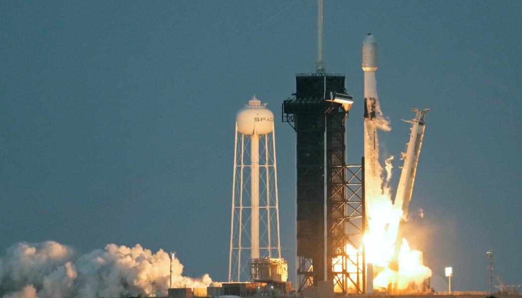 John Raoux: Oneweb har tidigare skickat iväg satellit med hjälp av konkurrenten SpaceX raketer. Arkivbild.