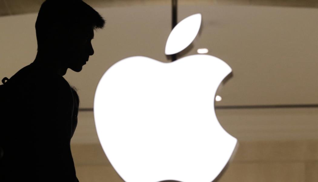 Mark Lennihan/AP/TT: Kunderna strömmar inte till Apple som förr. Arkivbild.