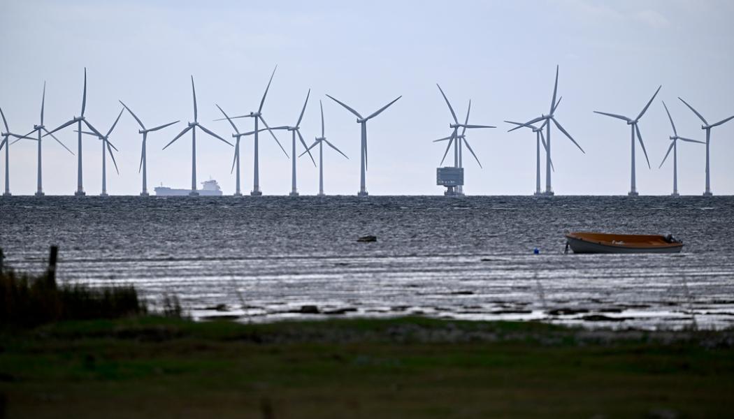 Johan Nilsson/TT: Den planerade vindkraftparken Triton blir om den byggs med sina 1,5 gigawatt betydligt större än dagens största havsbaserade vindkraftpark i Sverige: Lillgrund utanför Bunkeflostrand, med en toppeffekt på 110 megawatt. Arkivbild