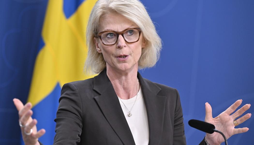 Henrik Montgomery/TT: Finansminister Elisabeth Svantesson (M) vid en tidigare presskonferens i pressrummet på Rosenbad. Arkivbild.