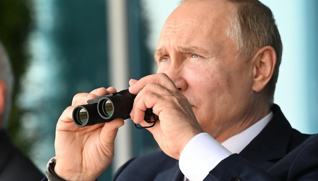 Alexei Nikolsky: Ryssland, med president Vladimir Putin, planerar ett jättelyft för försvarsutgifterna nästa år – till motsvarande 1|250 miljarder kronor. Arkivbild