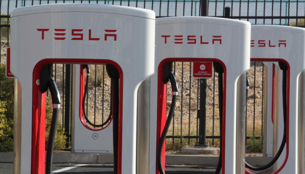 Susan Montoya Bryan/AP/TT: Teslas redovisar som väntat ett rejält vinstfall för fjolårets fjärde kvartal. Arkivbild.