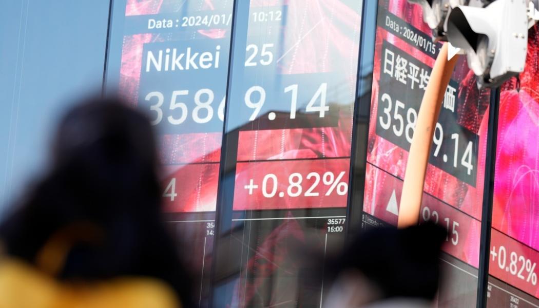 Eugene Hoshiko/AP/TT: Flera av Asiens ledande börser har helgstängt på grund av det kinesiska nyåret. Arkivbild.