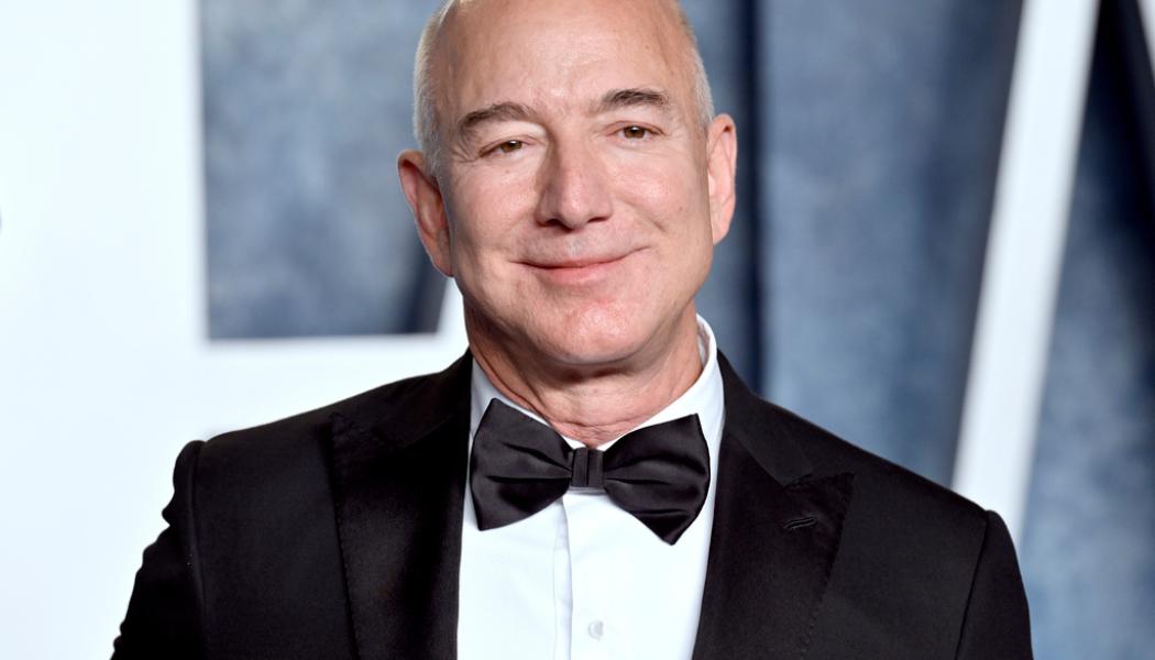 Evan Agostini/AP/TT: Amazons grundare Jeff Bezos har mycket pengar. Arkivbild.