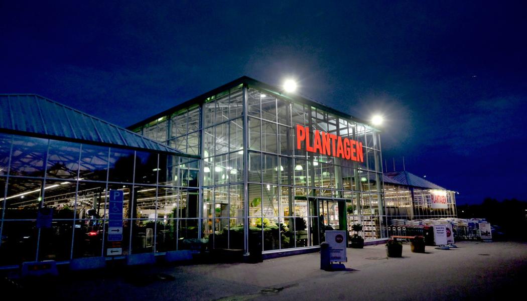 Janerik Henriksson/TT: Exteriör på en Plantagenbutik i Bromma som säljer bland annat blommor, trädgårdsprodukter och ved. Arkivbild.