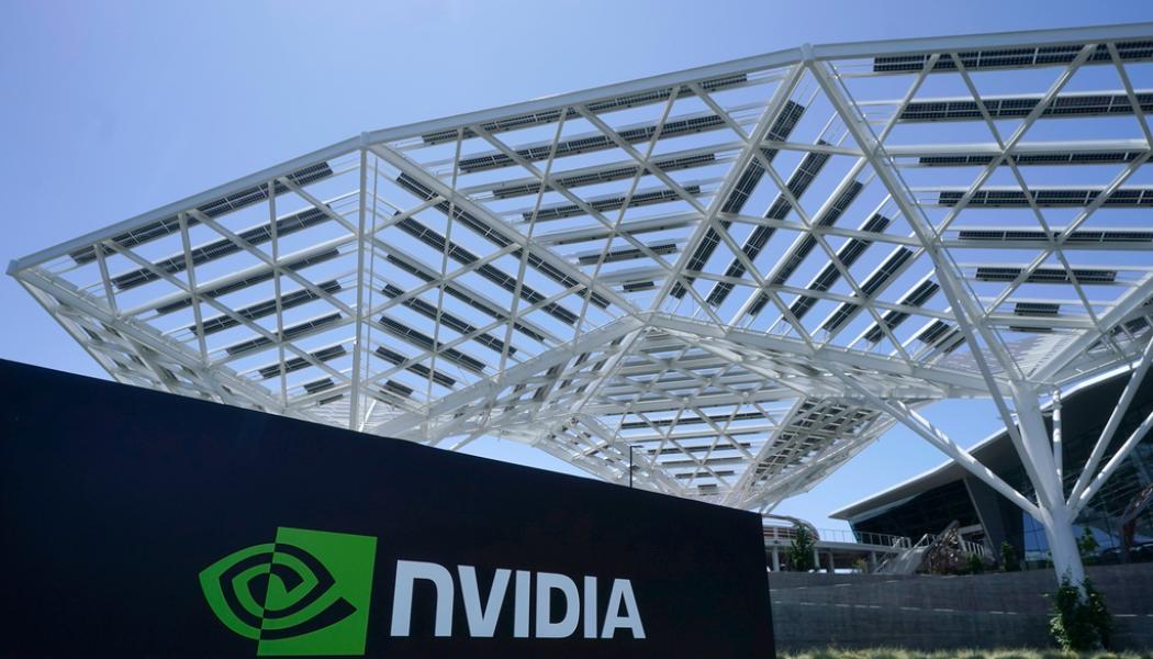 Jeff Chiu/AP/TT: I kväll presenterar AI-bjässen och chiptillverkaren Nvidia, med huvudkontor i Santa Clara, Kalifornien, bokslut. Arkivbild.
