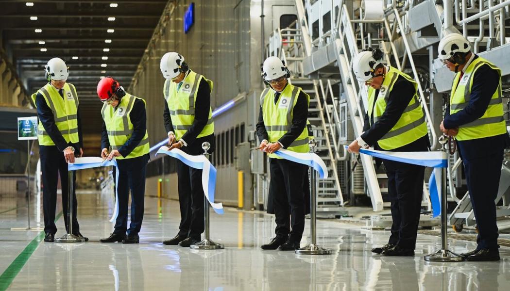 The new line was inaugurated by Prime Minister of Finland Petteri Orpo, Chair of Stora Enso’s Board of Directors Kari Jordan, President and CEO of Stora Enso Hans Sohlström, and Oulu mill’s Chief Shop Steward Olli-Pekka Kaikkonen. Photo: Stora Enso