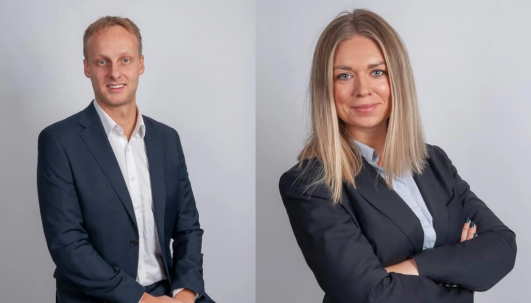 Karin Sjövall, hållbarhetschef, samt Olle Lignell som jobbar i förvaltningsteamet på NREP Logicenters. Foto: Smartvatten