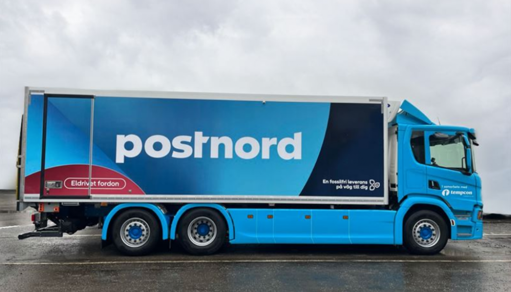 PostNord testar ny ellastbil för tung distribution i Stockholm. Foto: PostNord