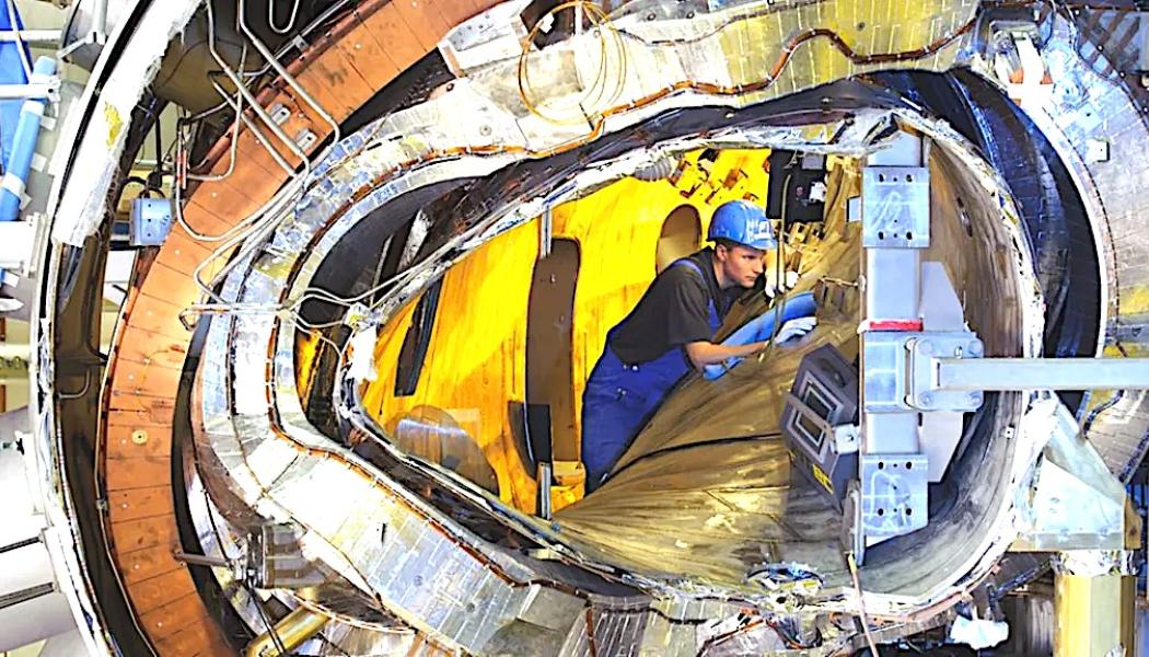 Testreaktorn Wendelstein 7-X i Greifswald är en av världens mest avancerade anläggningar för fusionsforskning. Foto: Max-Planck-Institutet för plasmafysik / Jan Hosan