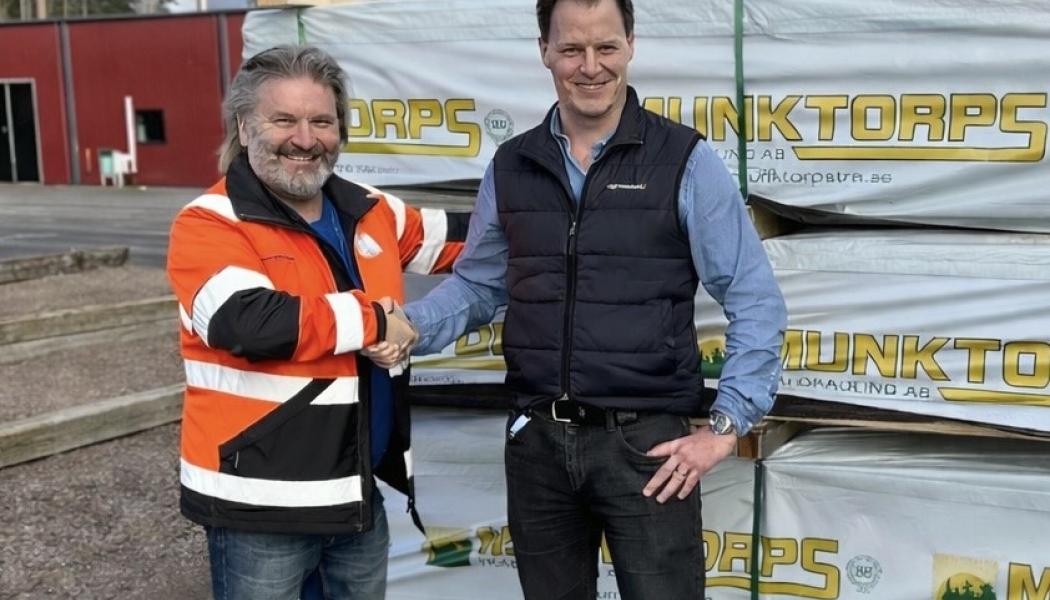 Förvärvet beskrivs som ett ”strategiskt steg i Woodsafe Groups långsiktiga satsning på vidareförädling av trä, industriell produktion och hållbara träbaserade lösningar” för den nordiska och internationella marknaden. Foto: Woodsafe