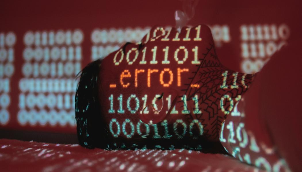 Enligt KPMG:s globala cybersäkerhetsrapport behöver organisationer ta hänsyn till att AI både utgör ett akut cyberhot och fungerar som ett verktyg för försvar. Foto: Jayson Hinrichsen/Unsplash