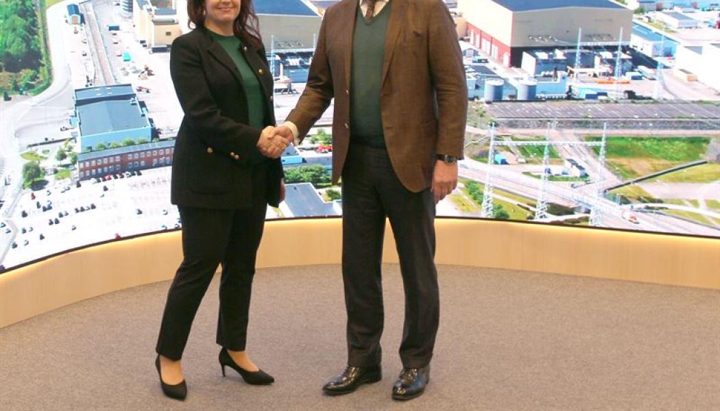 Fotograf: Magnus Kryssare

Anna Borg vd och koncernchef Vattenfall och Tom Erixon ordförande i Industrikraft och koncernchef för Alfa Laval.