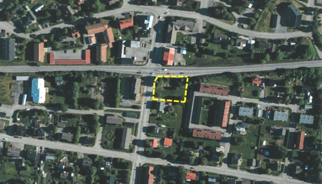 Fastigheten Vagnen 7 ligger på Sörböle i korsningen mellan Brogatan och Skråmträskvägen. Foto: Skebo