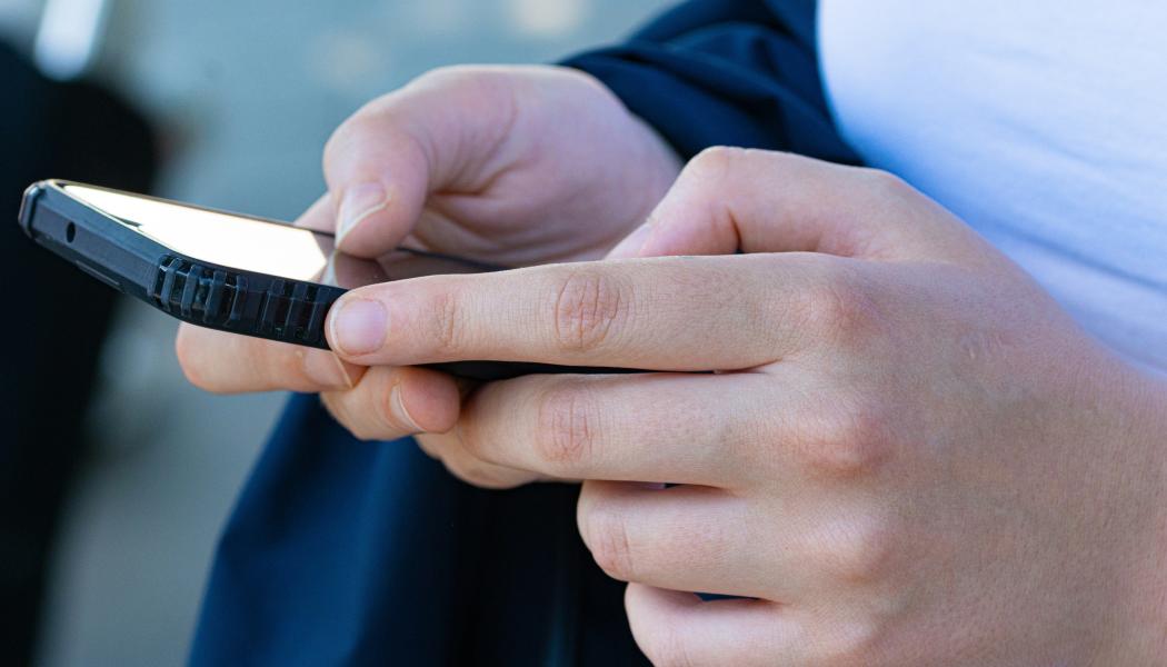 De som ringer uppger att de utför arbeten kopplade till vatten och avlopp och hänvisar till Degerfors kommun samt Kristinehamn. Foto: Marek Studzinski/Unsplash