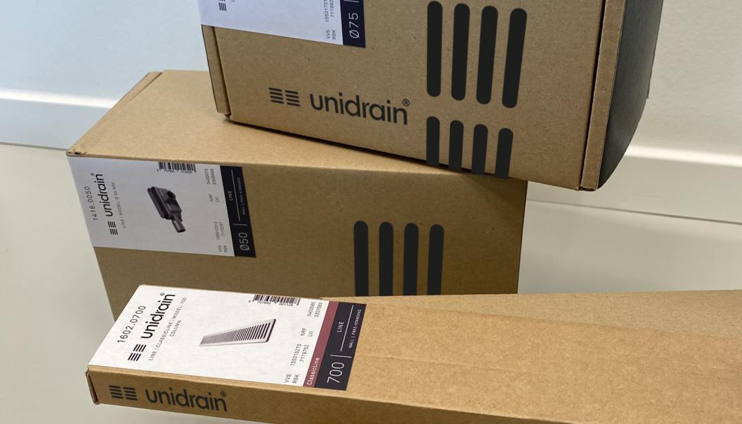 Unidrain ersätter sina förpackningar med nya i FSC-certifierad återvunnen wellpapp. Övergången till återvunnet material sker löpande i takt med att den nuvarande förpackningen förbrukas och Unidrain förväntar sig att större delen av sortimentet har ställts om före utgången av första halvåret 2026. Foto: Unidrain