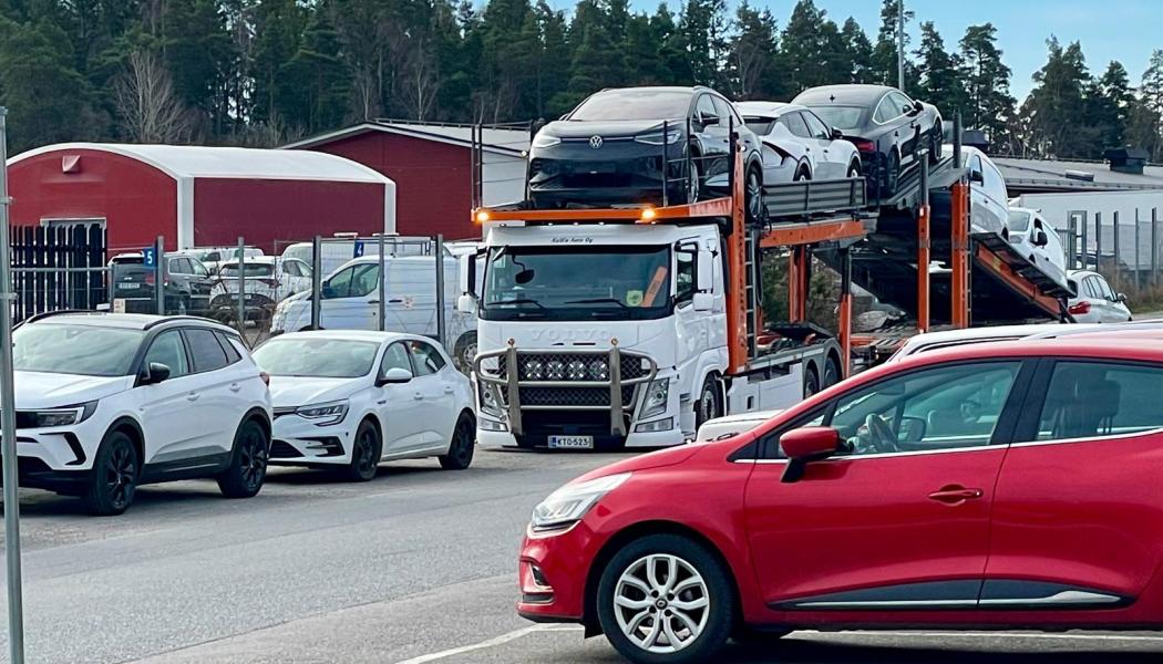 Bilhandeln sticker ut. Foto: Stina Wickenberg