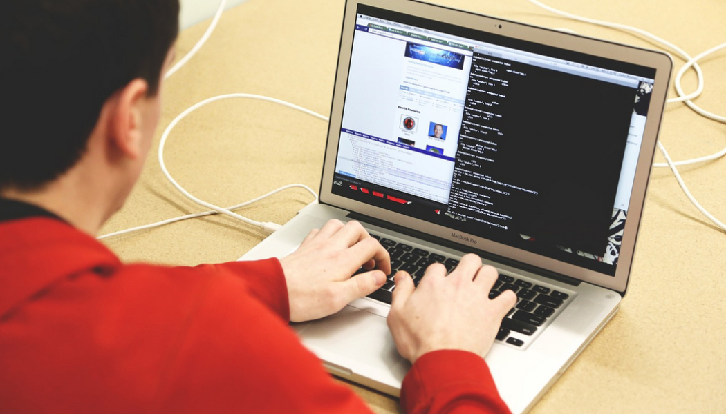 Cyberhoten ökar i Europa. Arkivbild