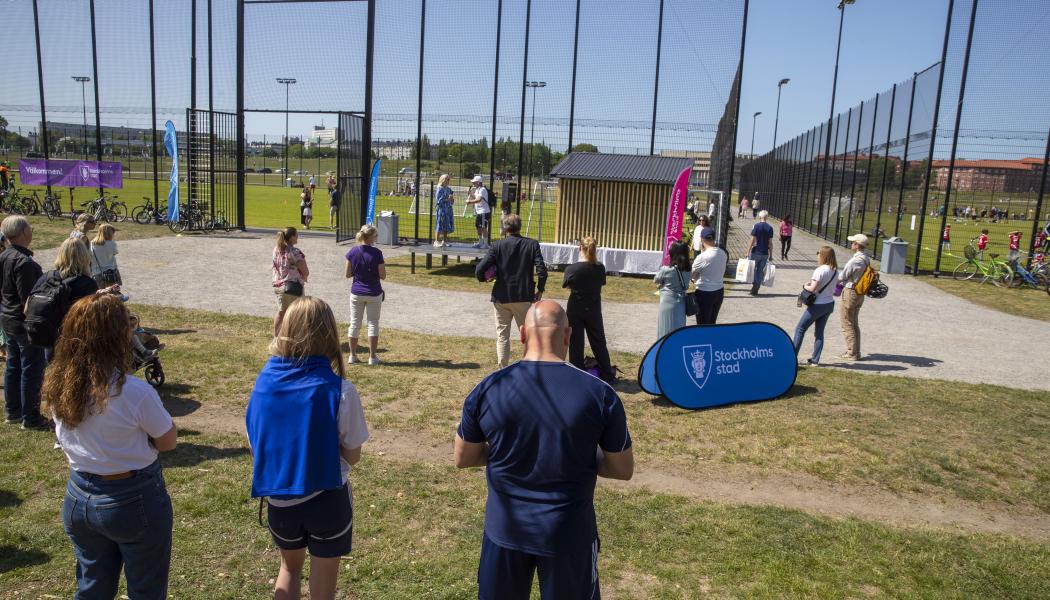 Invigning av två nya fotbollsplaner på Gärdets sportfält. Foto: Lennart Johansson 