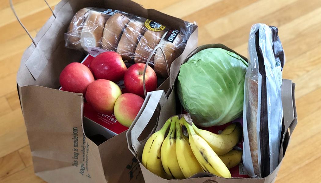 Resultaten visar att om fler konsumenter handlar mat på nätet kan klimatutsläppen minska med mellan 2,4 och 6 procent – men bara om distributionen sker med eldrivna fordon. Foto: IVL