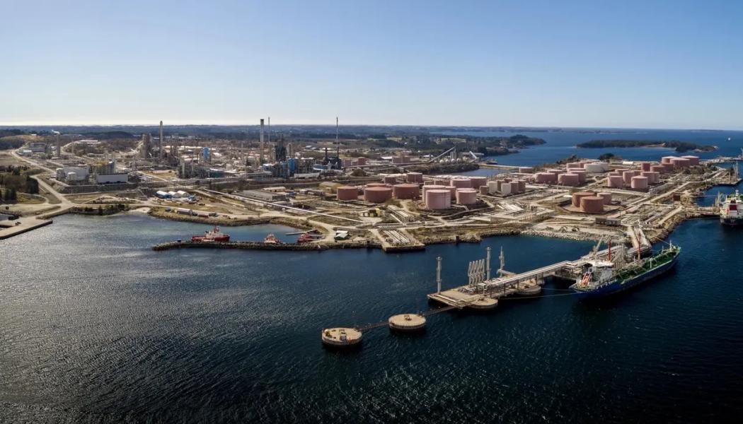 Raffinaderiet i Mongstad. Foto: Espen Rønnevik / Roar Lindefjeld – ©Equinor