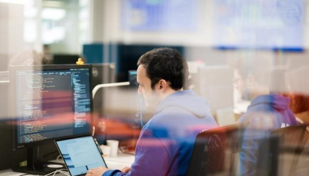 EU-kommissionen ser att startupföretag och expanderande företag (scalups) har stor betydelse för Europas framtid då de ”driver på innovation och hållbar tillväxt, skapar arbetstillfällen av hög kvalitet, lockar investeringar och minskar strategiska beroenden”.  Foto: Copyright: European Commission