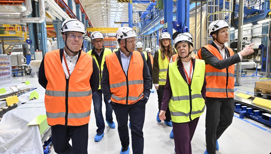 Fabriksvisning. Pressbild: Hitachi