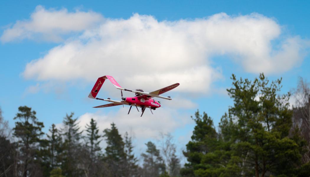 foodora och Tele2 lanserar drönarleveranser med drönare som är utvecklade av det norska företaget Aviant. Foto: Tele2