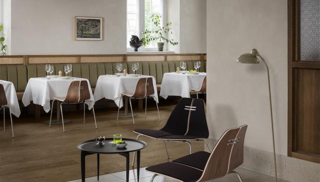 Loungestolen PK23™, formgiven av Poul Kjærholm 1954. Pressbild: Fritz Hansen