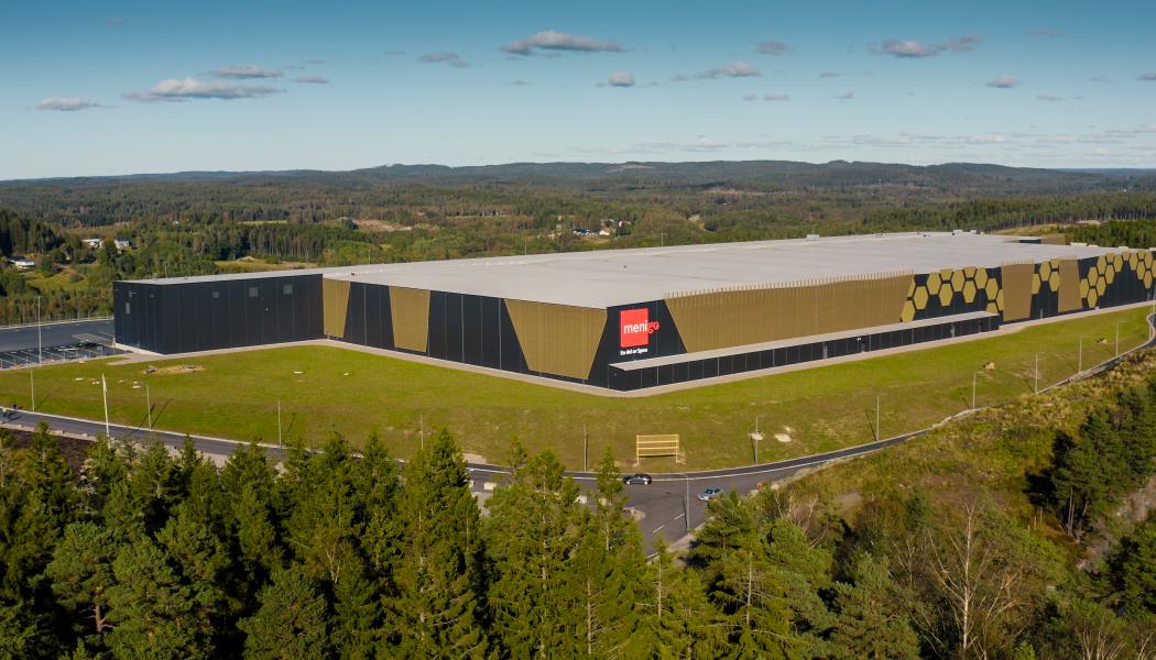 Anläggningen med cirka 34 000 kvadratmeter lageryta är Menigos största. Foto: Menigo