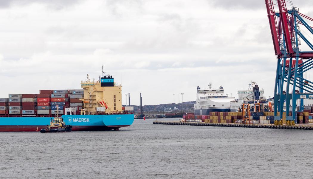 Efter lossning och lastning, seglar Laura Maersk vidare mot Bremerhaven. Foto: APM Terminals