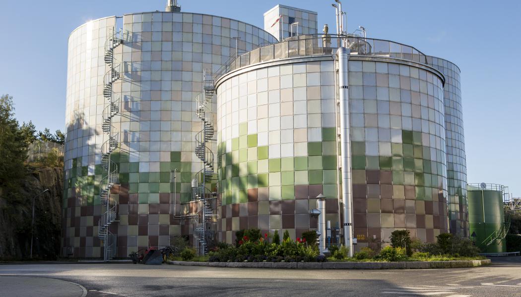 I Gryaabs biogasanläggning rötas slam från avloppsvattnet och då bildas biogas som omvandlas till miljömärkt fordonsbränsle. Foto: Emelie ASplund