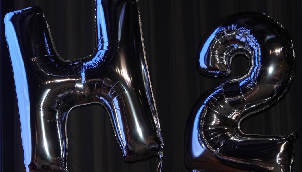 Vätgasdagarnaslogotyp utförd med vätgas.