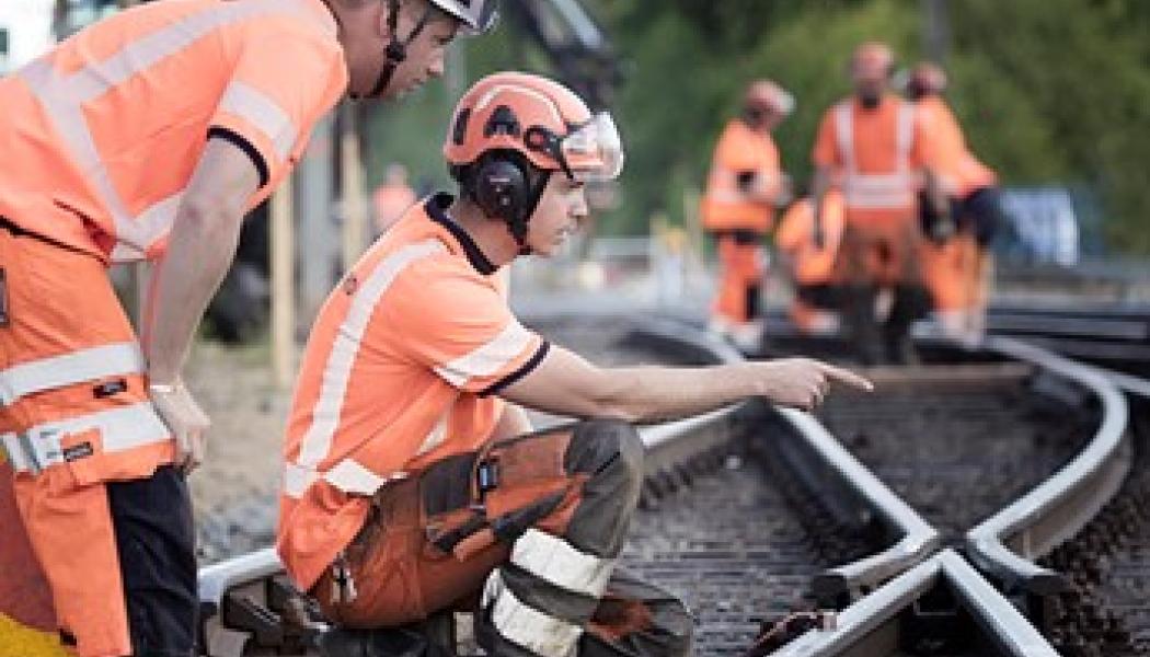 Infranord anlägger spår, kontaktledning, signal-, telekommunikation- och strömförsörjningsanläggning på Västlänken. Foto: Infranord