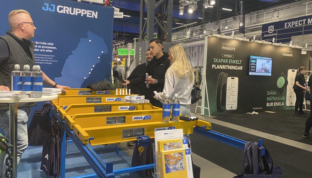 Företagets utbud inom materialhantering omfattar traverser, svängkranar och telfrar samt mobila enheter. Foto: Simon Matthis