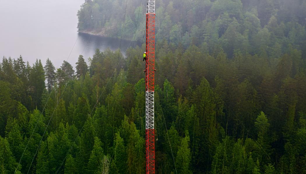 Kommunikationsmast. Foto: Eltel