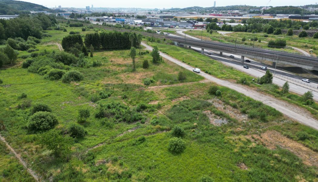 Ytan där uppställningsspåret byggs. Foto: Trafikverket