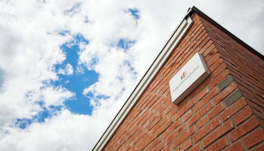 Lejonfastigheter, tegelbyggnad. Pressbild: Lejonfastigheter