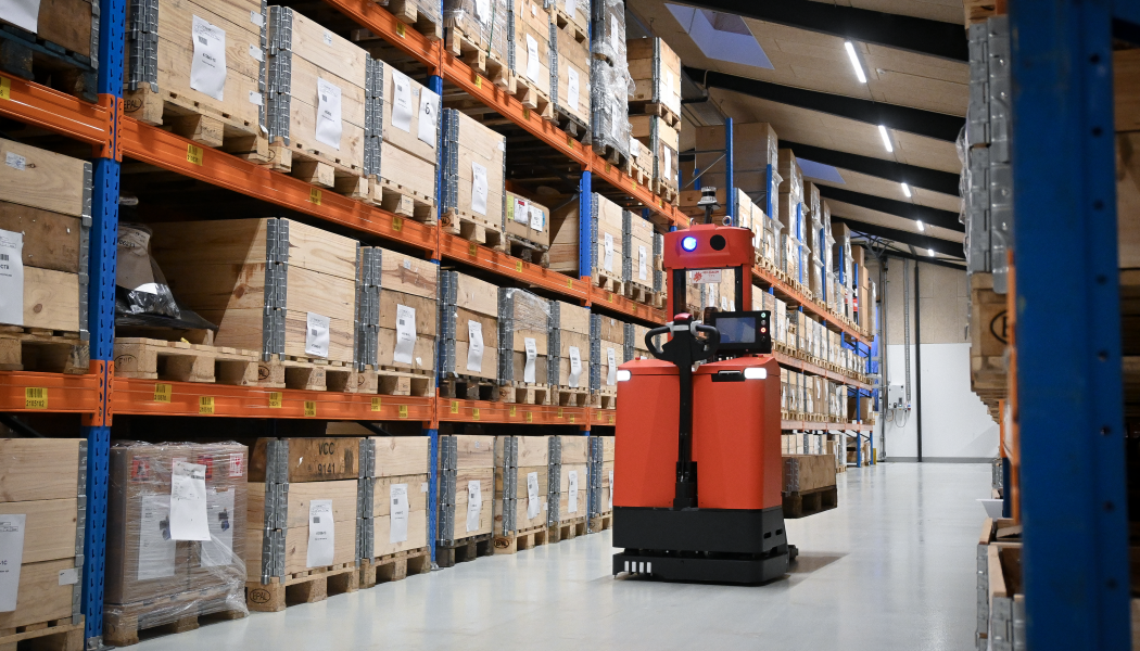 Med den nya LogiRobot satsar Logitrans på semiautomatisk pallhantering utan IT-integration. Enligt företaget är det ofta de sista 20 procenten av automationen som medför komplexitet, risker och ökade kostnader. Foto: Logitrans