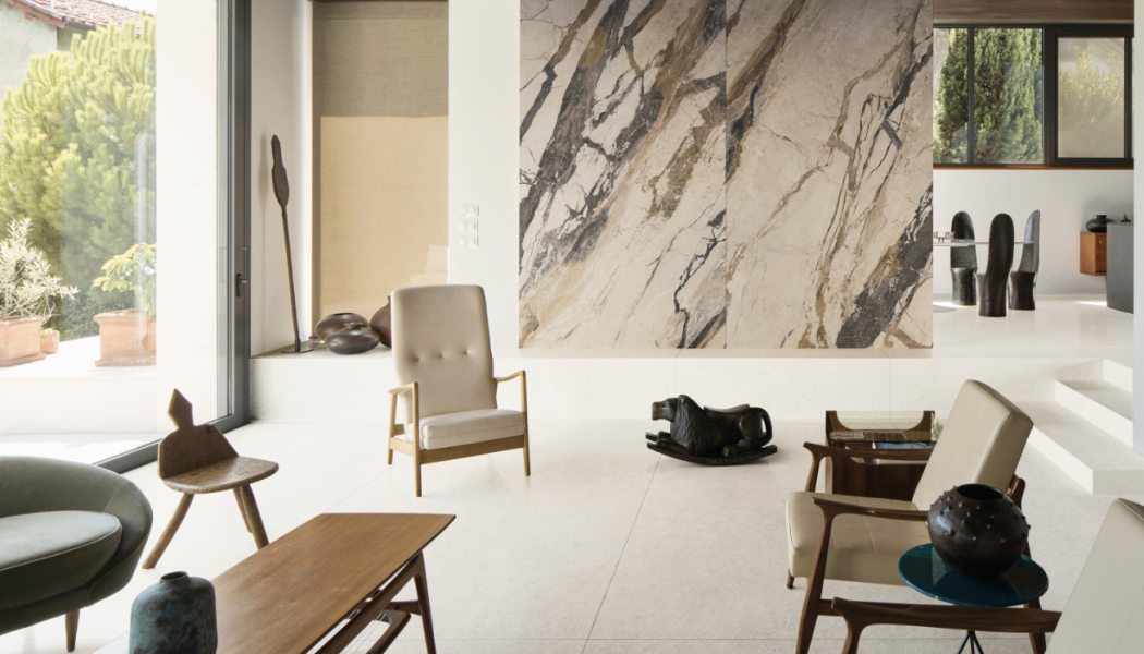 Marmorvägg. Pressbild: Marble Journeys: Memory and Poetry of Matter