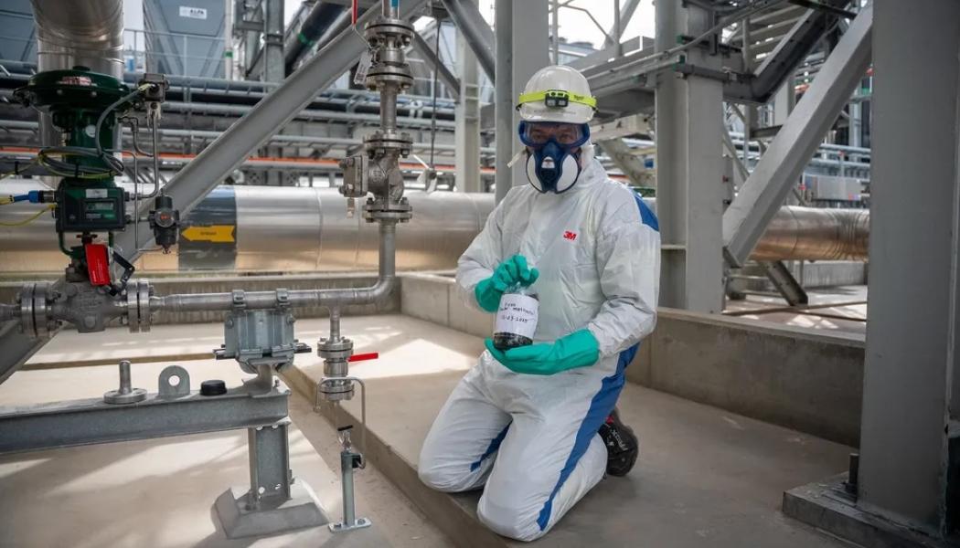 Metanolproduktion vid European Energys anläggning i Kassø, Danmark.