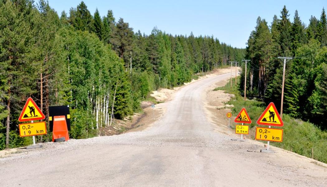 Den största delen av vägnätet utgörs av vanliga vägar, totalt drygt 73 670 kilometer. Av dessa har 8 485 kilometer mycket dåligt tillstånd och 15 663 kilometer dåligt tillstånd. Foto: Transportföretagen