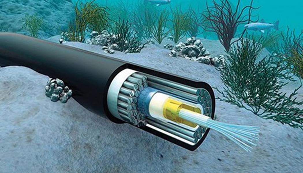 Undervattenkabel i genomskärning. Efter incidenterna i Östersjön har flera militäranalytiker pekat på att havsbottnens telekommunikation är en av de minst skyddade komponenterna i europeisk säkerhet. Störningar behöver inte vara omfattande för att få märkbara konsekvenser. Bild: NEC Corporation.