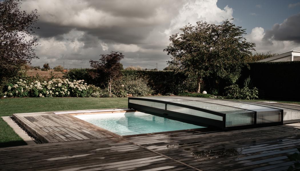 Pooltak som uppfyller kraven ska vara certifierade enligt NF P90-309. Foto: Gullberg & Jansson