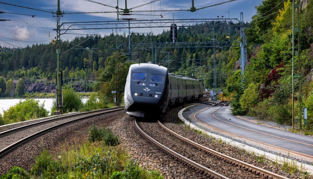 Med det nya avtalet kopplar Telia upp SJ:s Wifi ombord på de tåg som färdas genom Norden och till Tyskland. Bild: SJ